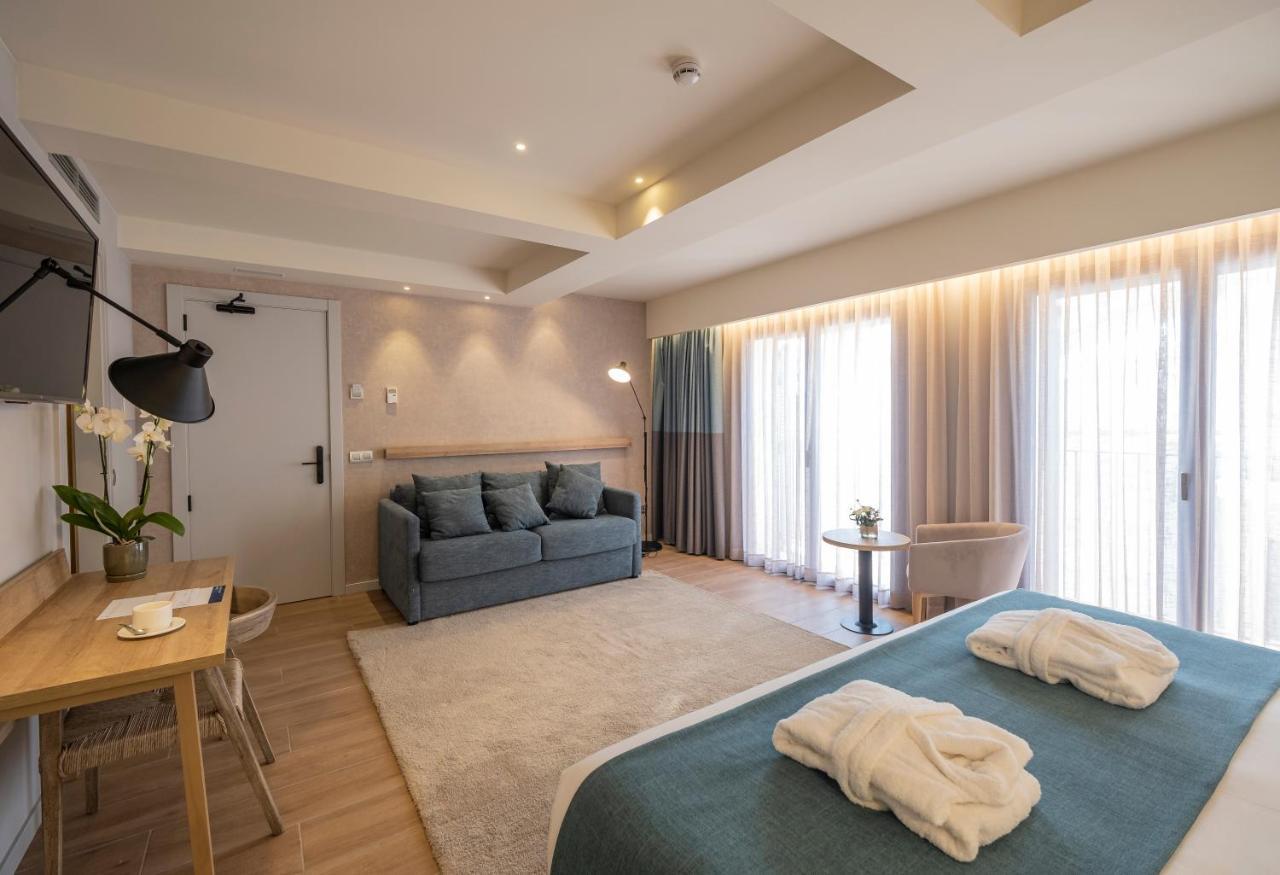 Hotel Voramar L' Escala Kültér fotó