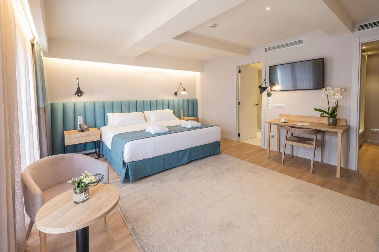 Hotel Voramar L' Escala Kültér fotó