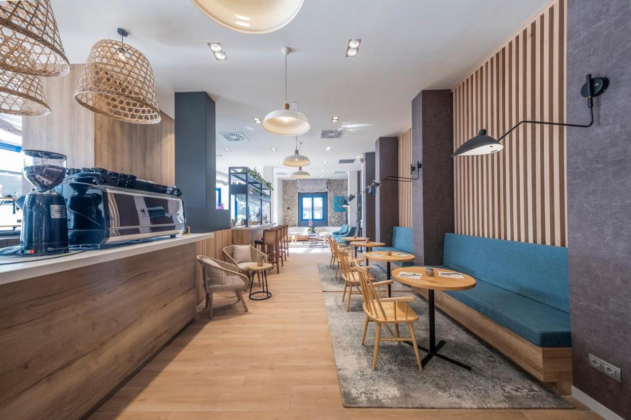 Hotel Voramar L' Escala Kültér fotó